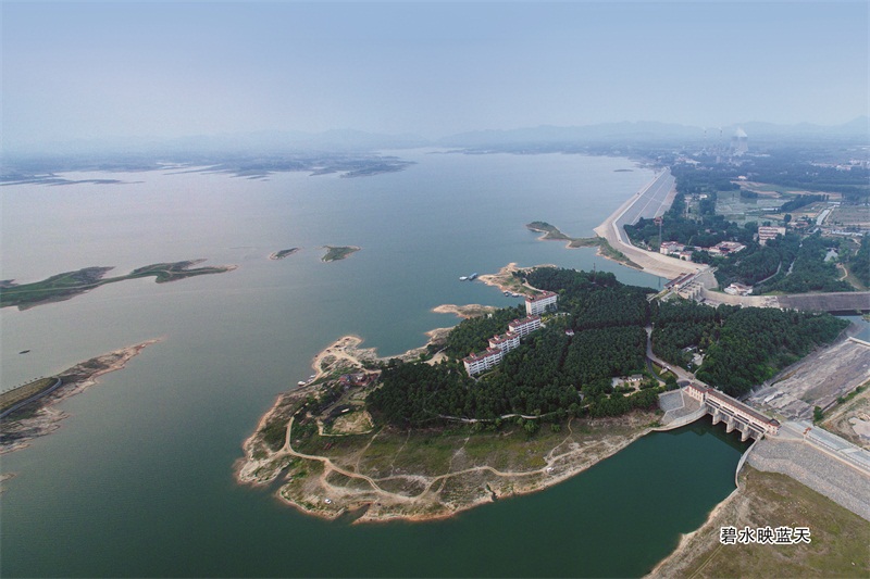 水库全景